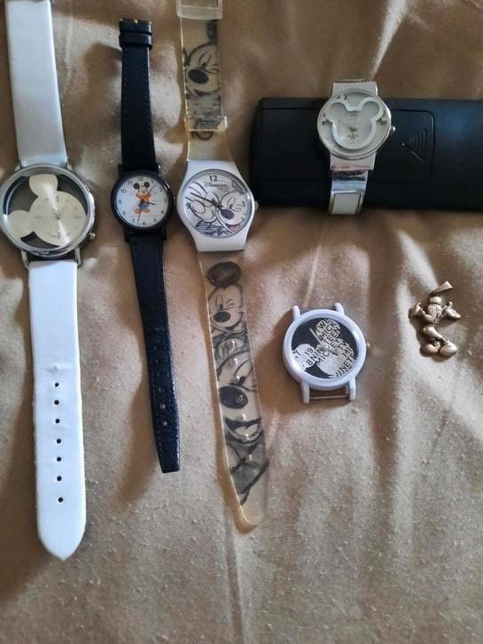 Disney Mickey Mouse horloges en bedel, Verzamelen, Disney, Zo goed als nieuw, Mickey Mouse, Ophalen of Verzenden