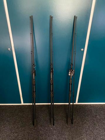 SALE 3x Black Phantom 10ft 3lbs karper hengels beschikbaar voor biedingen