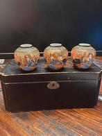 Japanse Satsuma vaasjes, Ophalen