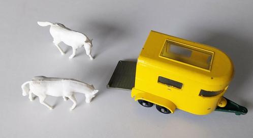 Matchbox no.  43 de paardentrailer en no.31 de Caravan., Hobby en Vrije tijd, Modelauto's | 1:87, Gebruikt, Lesney, Ophalen of Verzenden