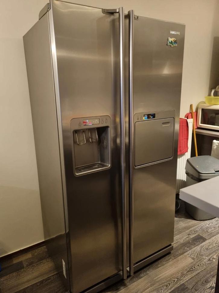 Samsung Koelkast €375,-, Witgoed en Apparatuur, Koelkasten en IJskasten, Gebruikt, Met aparte vriezer, 200 liter of meer, 160 cm of meer