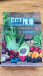 Eet Paleo en Geniet - Kookboek, Boeken, Hoofdgerechten, Ophalen of Verzenden, Zo goed als nieuw, Gezond koken