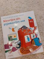 Nannie Kuiper - Kleertjes uit, pyjamaatjes aan, Boeken, Kinderboeken | Jeugd | onder 10 jaar, Ophalen of Verzenden, Zo goed als nieuw