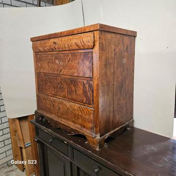 Antieke ladekast – Biedermeier-stijl beschikbaar voor biedingen