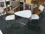 Tafel en 2 stoelen uit de jaren 60. Retro., Ophalen of Verzenden