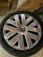 Winterset vw polo 175/65 r14 m+s winterbanden wieldoppen, Auto diversen, Wieldoppen, Ophalen, Zo goed als nieuw