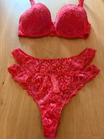 Marie jo set sls nieuw cup 80 e strings maat 44, Kleding | Dames, Ophalen of Verzenden, Setje