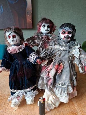 Halloween poppen  beschikbaar voor biedingen