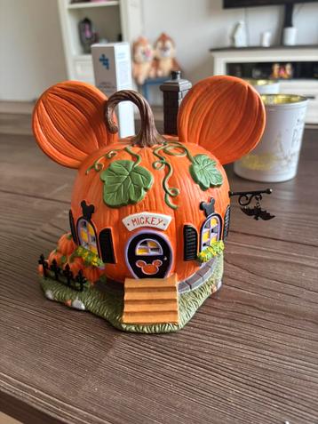 Disney department 56 halloween mickeys dorp beschikbaar voor biedingen
