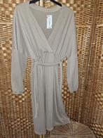 NIEUWJurkje  New Collection serie Made italy
NIEUW
M/L, Kleding | Dames, Jurken, Ophalen of Verzenden, Nieuw, Beige, Boven de knie