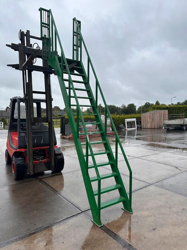 Aluminium steektrap bordestrap wenteltrap trap trappen 25, Doe-het-zelf en Verbouw, Ladders en Trappen, Ophalen of Verzenden