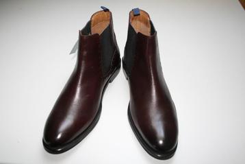 Splinternieuwe boots, maat 44 beschikbaar voor biedingen