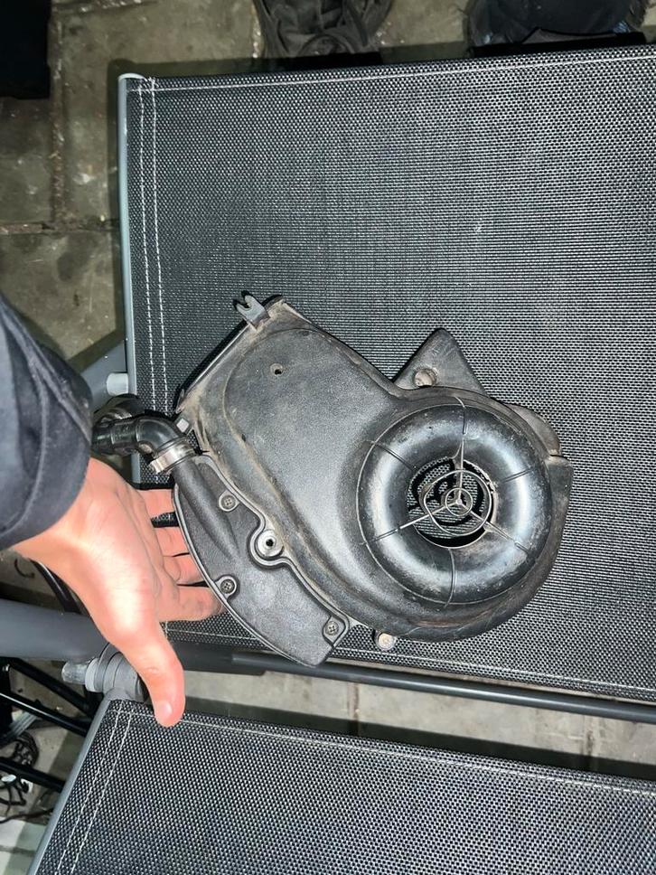 Koelkap Vliegwiel Piaggio Zip, Motoren, Tuning en Styling, Ophalen of Verzenden