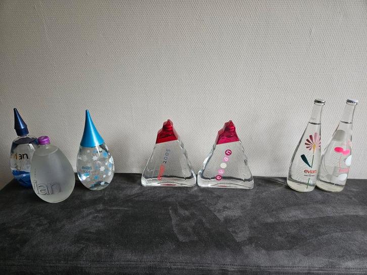 Evian Flessen Collectie, Huis en Inrichting, Woonaccessoires | Vazen, Zo goed als nieuw, Overige kleuren, Minder dan 50 cm, Glas