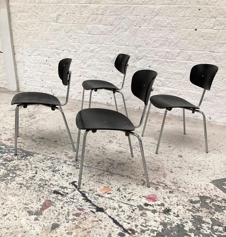 Set vsn 4 vintage stoelen, Huis en Inrichting, Stoelen, Zo goed als nieuw, Metaal, Zwart, Ophalen