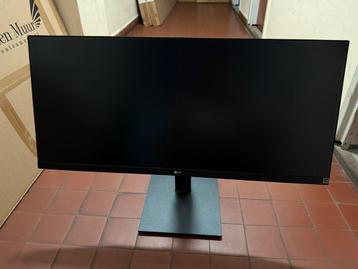 LG Monitor  29 inch - Zo goed als nieuw! beschikbaar voor biedingen