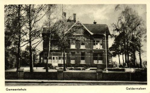 Gemeentehuis - Geldermalsen - 1959 gelopen, Verzamelen, Ansichtkaarten | Nederland, Gelopen, 1940 tot 1960, Ophalen of Verzenden