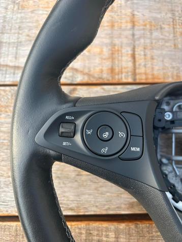 Opel Corsa Leren Stuurwiel beschikbaar voor biedingen