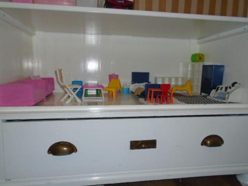 Barbie meubels poppenhuis, bank - bed - kast  oa van Ikea, Kinderen en Baby's, Speelgoed | Poppenhuizen, Zo goed als nieuw, Toebehoren