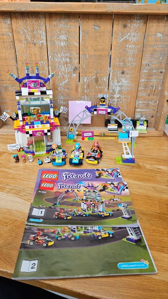 Lego Friends 41352 Kart Racedag - Compleet!, Kinderen en Baby's, Speelgoed | Duplo en Lego, Gebruikt, Lego, Complete set, Ophalen of Verzenden