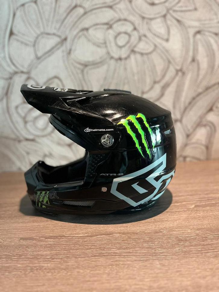 6D ART-2 youth M helmen , zeer goede staat., Motoren, Kleding | Motorhelmen, Offroadhelm, Overige merken, Tweedehands, Ophalen of Verzenden