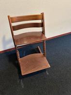 Mooie kinderstoel van het merk Stokke met accessoires, Kinderen en Baby's, Kinderkamer | Tafels en Stoelen, Ophalen, Gebruikt