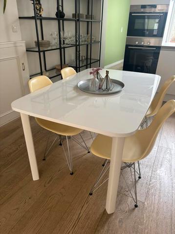 Eettafel wit uitachuifbaar