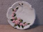 Keramiek bord schaaltje wandbord met roze bloemen, Ophalen of Verzenden, Gebruikt