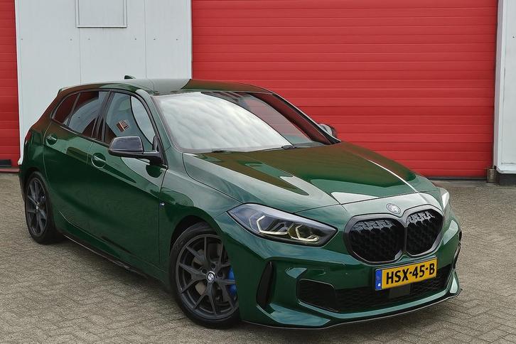 BMW 1-serie M135i xDrive M-Sport Pro | Irish Green | H/K, Auto's, BMW, Te koop, 1-Serie, 4x4, ABS, Airbags, Airconditioning, Alarm