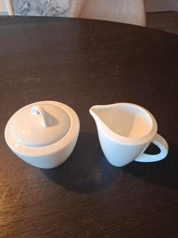 Maxwell & Williams Melk en Suiker Set beschikbaar voor biedingen