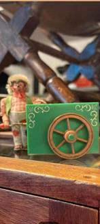 Antieke speeldoos met mannetje en kar, Ophalen of Verzenden