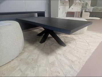 Salontafel Boomstam Zwart. Ophalen in onze winkel! beschikbaar voor biedingen