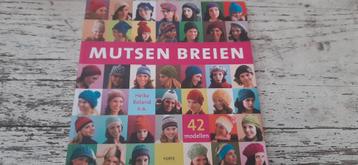 Mutsen breien door Heike Roland, heel leuk breiboek beschikbaar voor biedingen