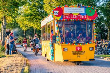 Te huur: Versierde wagen/ auto / busje! beschikbaar voor biedingen
