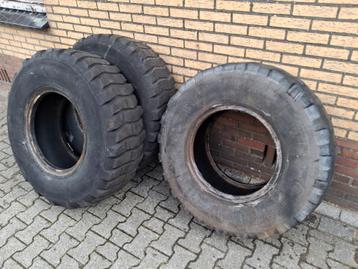 3 Gebruikte Unimog Banden – 14.50 R20 – Continental & Dunlop beschikbaar voor biedingen