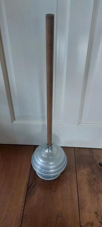 Vintage ( wellicht antiek) wasstok voor de kookwas . beschikbaar voor biedingen