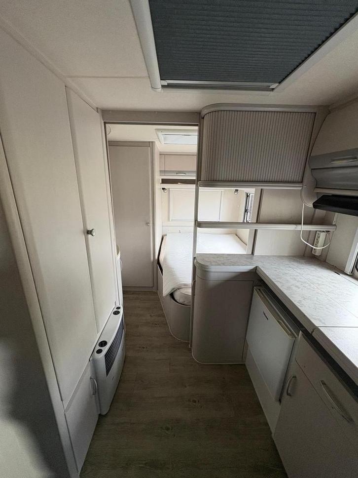 Hobby Exclusive 495 UFE RONDZIT + FRANSBED, Caravans en Kamperen, Caravans, Particulier, tot en met 4, 1000 - 1250 kg, Rondzit