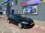 Volkswagen Golf 1.0 TSI Comfortline navi 5deurs nap boekjes, Voorwielaandrijving, Gebruikt, Euro 6, Origineel Nederlands
