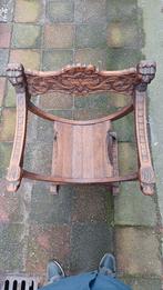 Dagobertstoel antiek, Ophalen