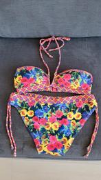 Bikini gekleurd nog nieuw mt 36/38, Kleding | Dames, Badmode en Zwemkleding, Nieuw, Ophalen of Verzenden, Roze, Bikini
