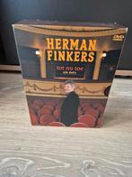 Herman Finkers - Tot nu Toe - Complete serie dvd box, Alle leeftijden, Ophalen of Verzenden, Zo goed als nieuw, Stand-up of Theatershow