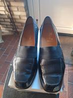 Zwarte schoenen merk Wezel handgemaakt, Ophalen, Schoenen met lage hakken, Zwart, Zo goed als nieuw