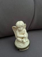 Pillendoosje, ringendoosje met engel porselein, Antiek en Kunst, Ophalen of Verzenden