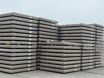 Betonplaten, Industrieplaten, Stelconplaten ( A & B-keus )  beschikbaar voor biedingen