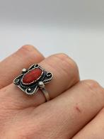 C517 Prachtige 800 zilveren ring bloedkoraal maat 17, Ophalen of Verzenden, Zilver, Ring, Met edelsteen