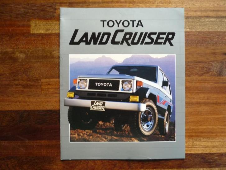 Toyota Land Cruiser (1984/1985, Engels), Boeken, Auto's | Folders en Tijdschriften, Nieuw, Toyota, Ophalen of Verzenden