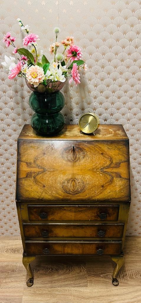 Vintage houten secretaire met lades en opbergvakken, Huis en Inrichting, Kasten | Secretaires, Zo goed als nieuw, Ophalen