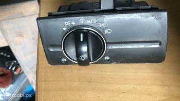 Lichtschakelaar Mercedes E-klasse W211 ('02-'09) 2115450704 beschikbaar voor biedingen