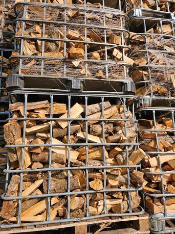 Vers eiken haardhout ook 25cm beschikbaar voor biedingen