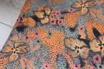 Coupon viscose stof zwart/grijs/oranje gebloemd #588, Overige materialen, 120 cm of meer, Zwart, Nieuw